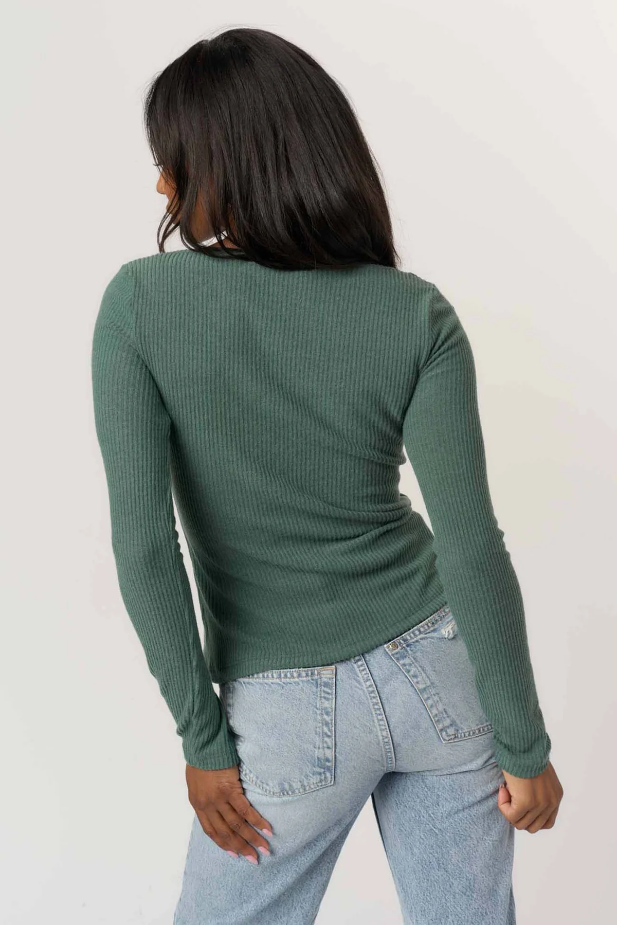 PROJECT SOCIAL T: ALEJANDRA NOTCH NECK COZY RIB LONGSLEEVE - DEEP GREEN