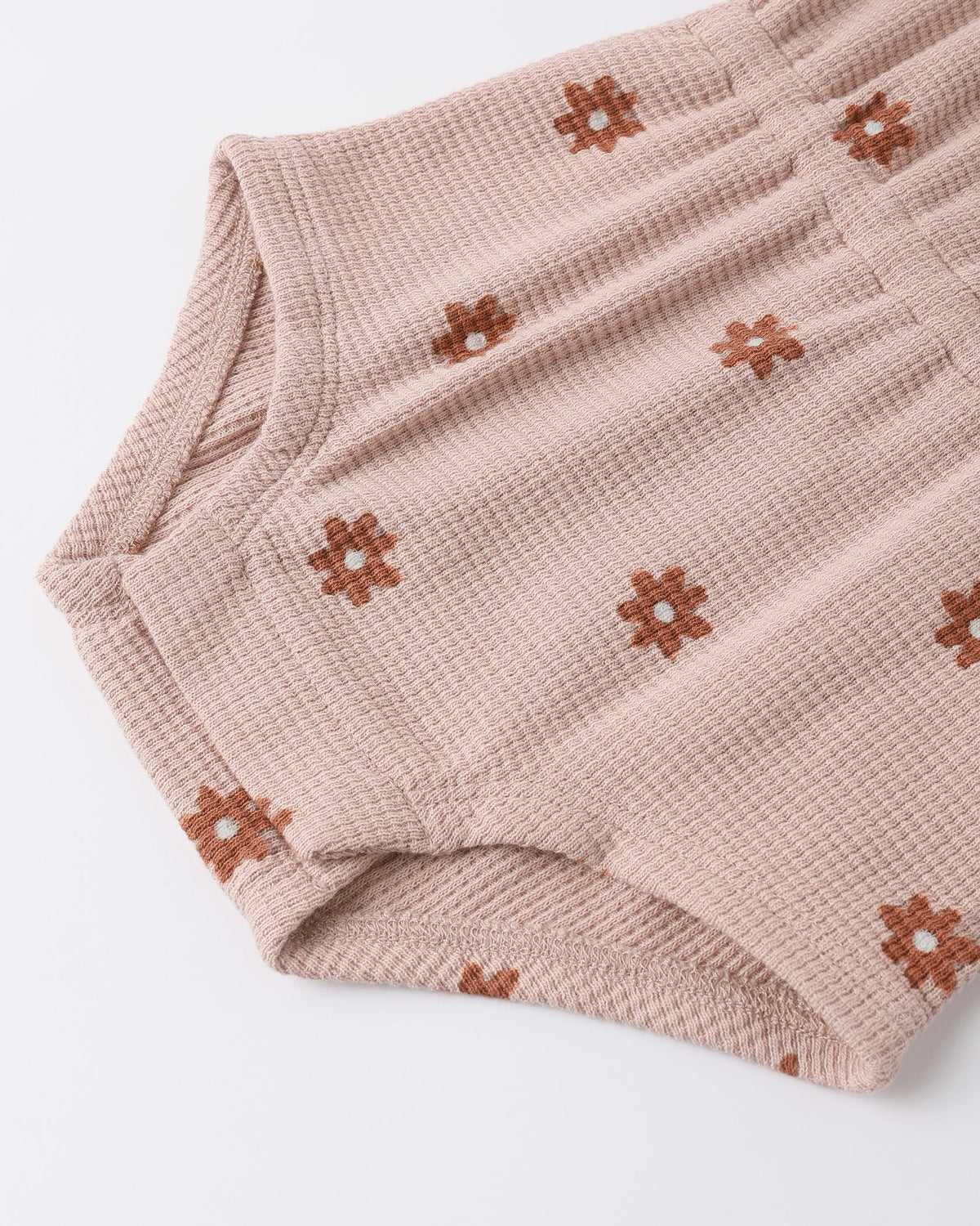 QUINCY MAE: WAFFLE CINCH ROMPER - PINK DAISY