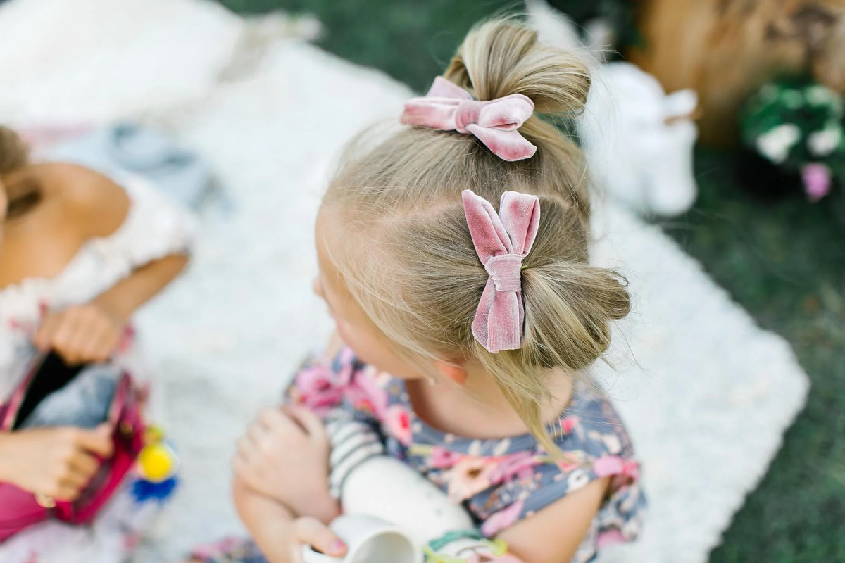 MILA & ROSE: VINTAGE PINK VELVET BOW