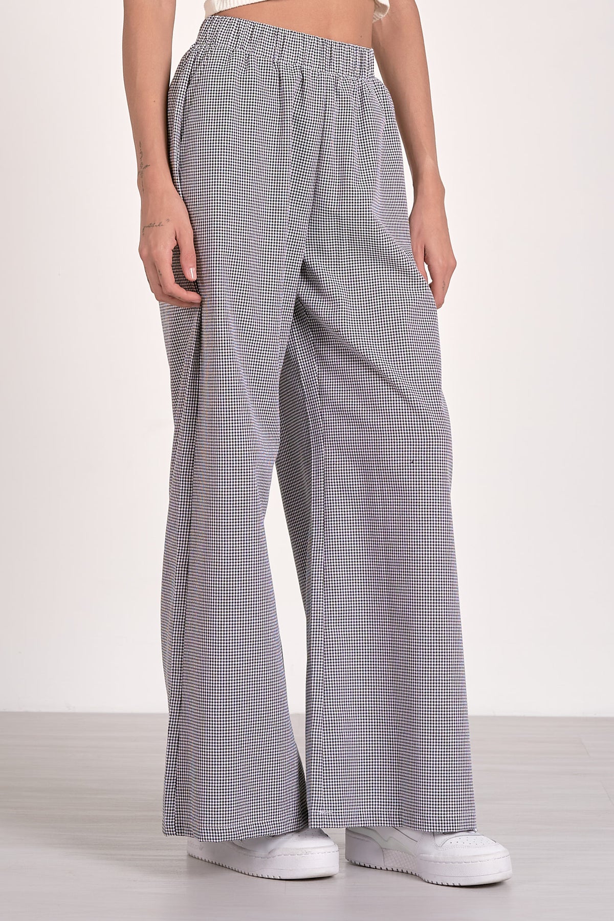 ELAN - ELASTIC WAIST WIDE LEG PANTS - BLACK & WHITE SEERSUCKER