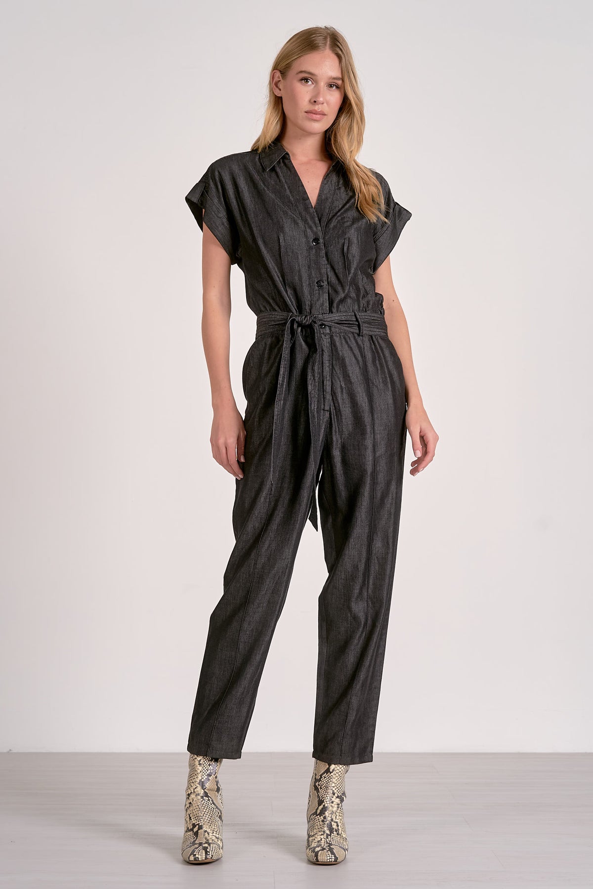 ELAN: SHORT SLEEVE TIE BELT JUMPSUIT - GREY DARK WASH