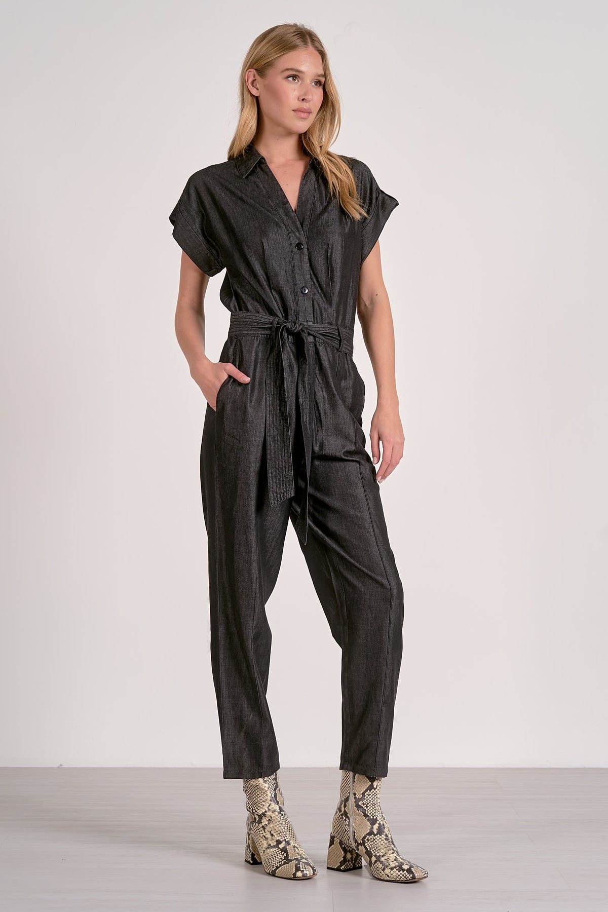 ELAN: SHORT SLEEVE TIE BELT JUMPSUIT - GREY DARK WASH