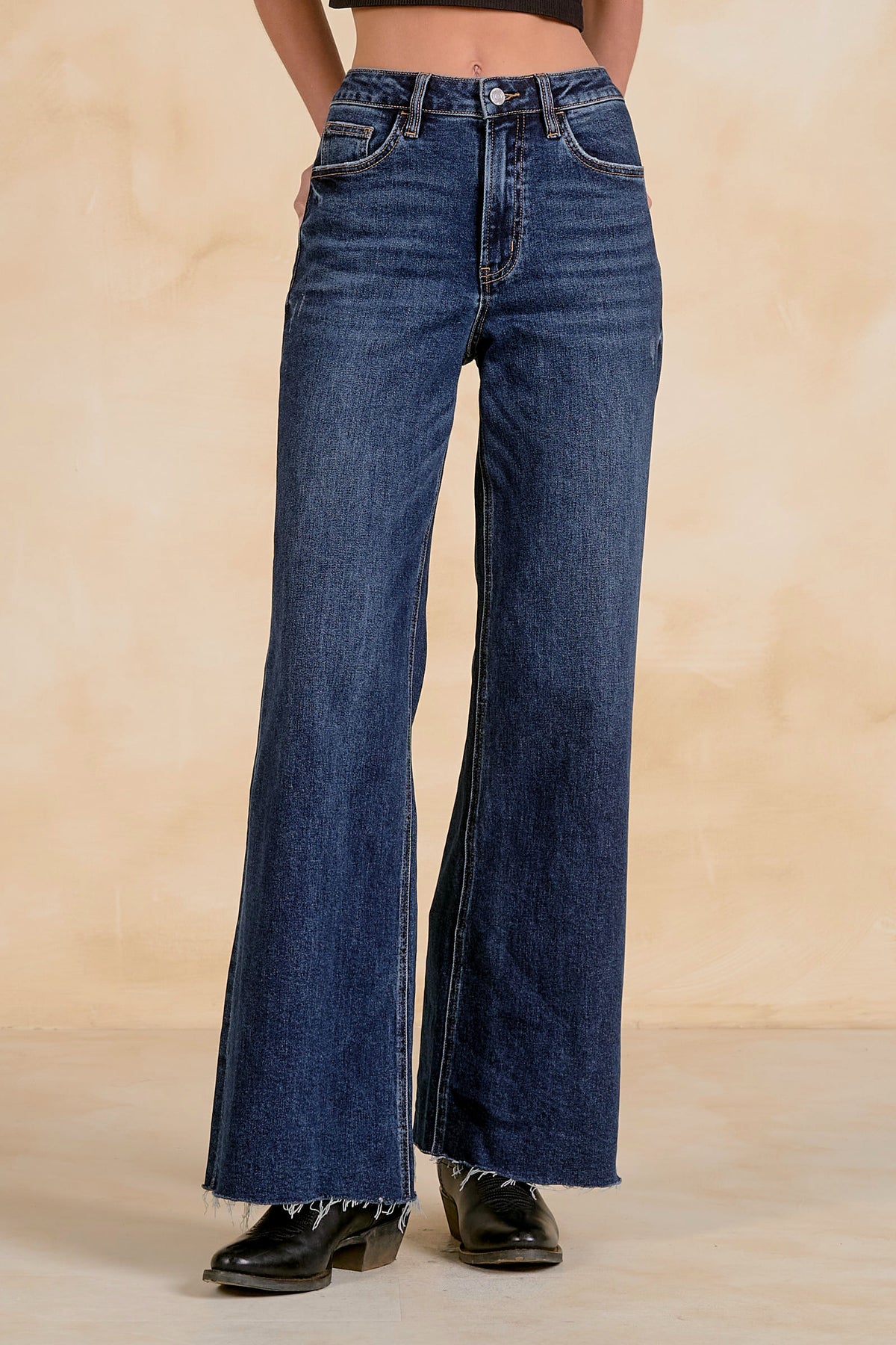 ELAN: HI RISE WIDE LEG RAW HEM JEANS - DARK DENIM