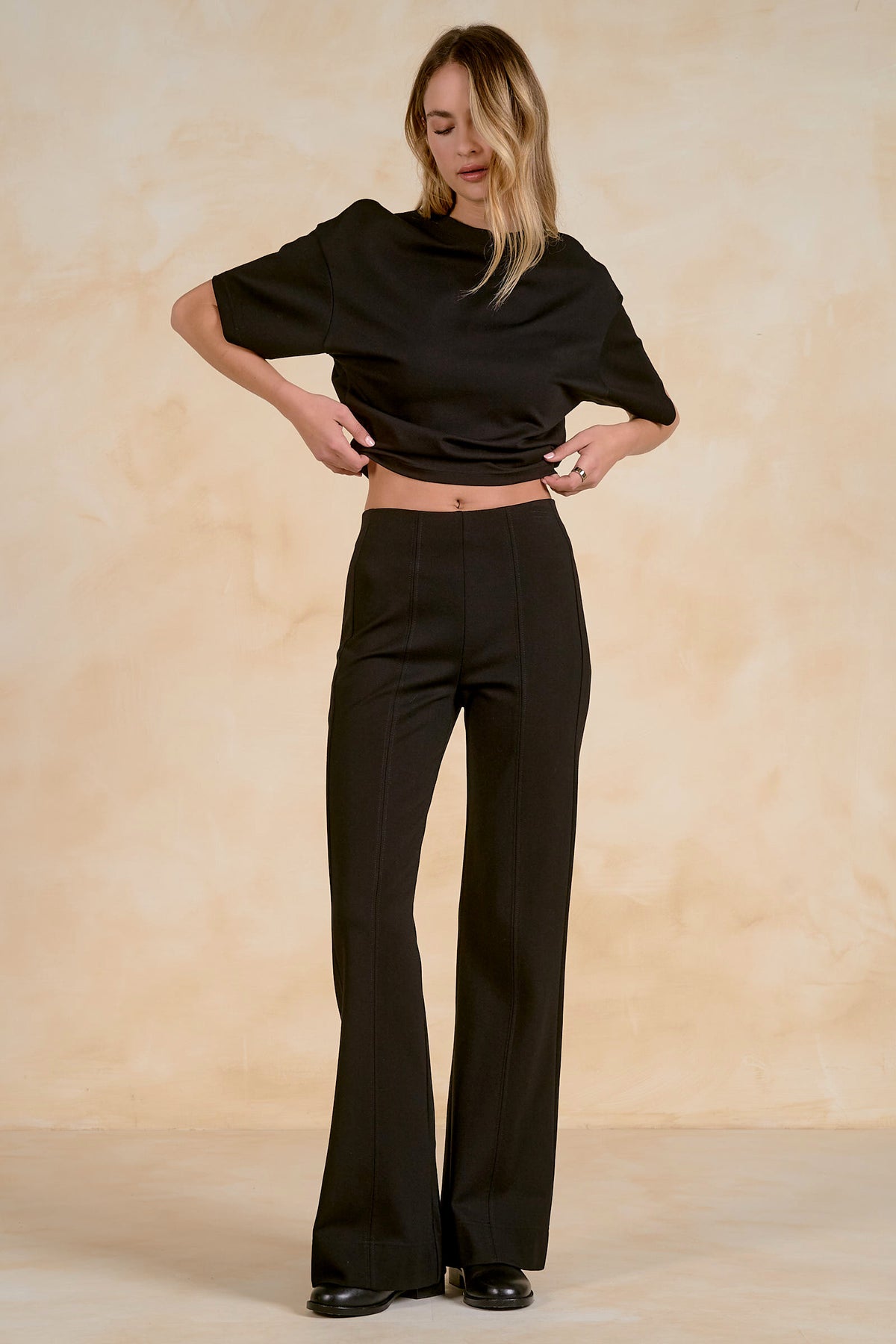 ELAN: FLAIR TROUSERS - BLACK