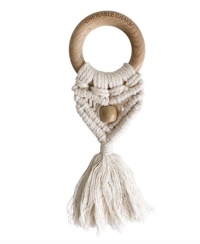 CHEWABLE CHARM: WHITE MACRAME